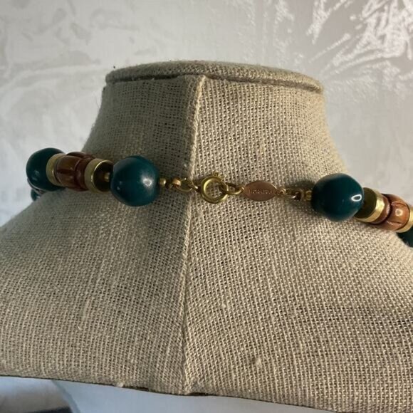 Vintage Freirich Beaded Necklace Gold Tone & Green Beads - Picture 3 of 5